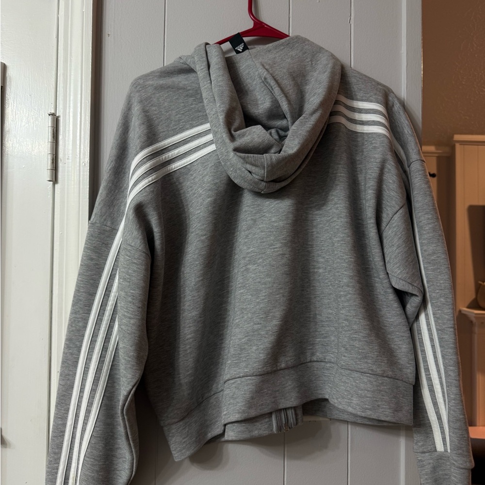 adidas Gray Sweatshirt (Lg)
